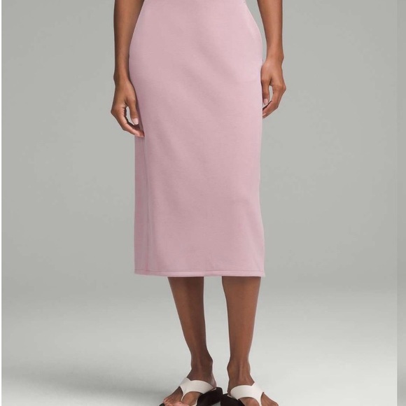 lululemon athletica Dresses & Skirts - Lululemon Softstreme High-Rise Midi Skirt